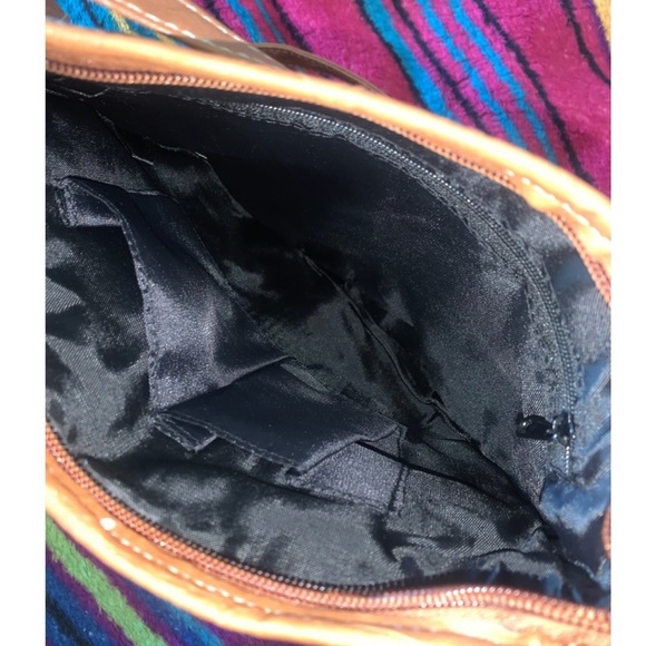 Small colorful cross over bag - Picture 3 of 3